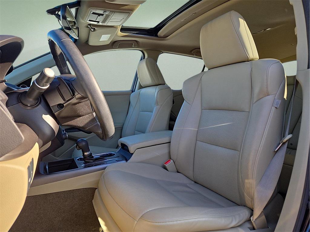 used 2014 Acura RDX car, priced at $15,477