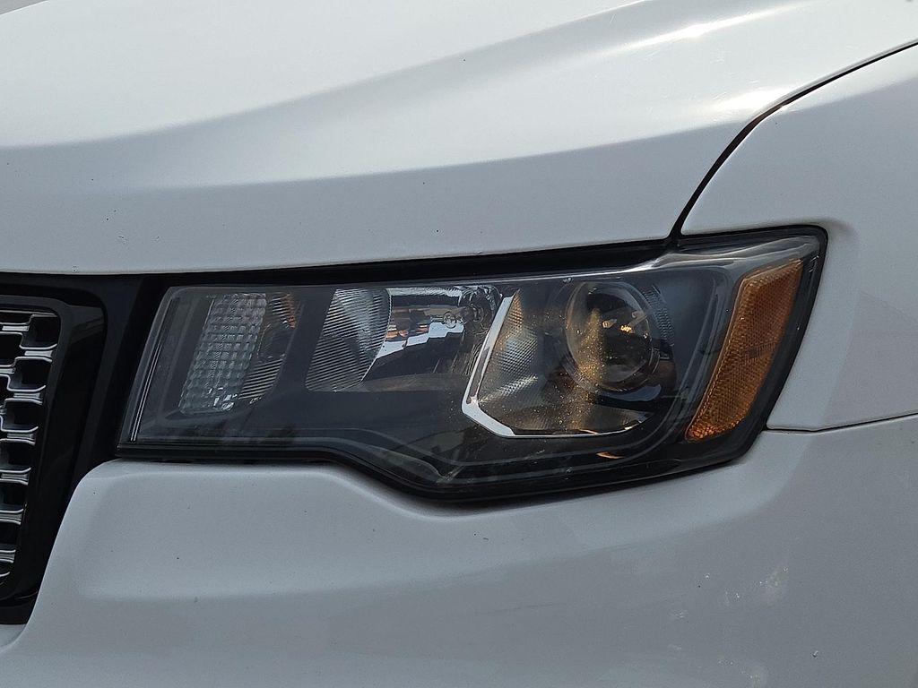 used 2017 Jeep Grand Cherokee car, priced at $13,477