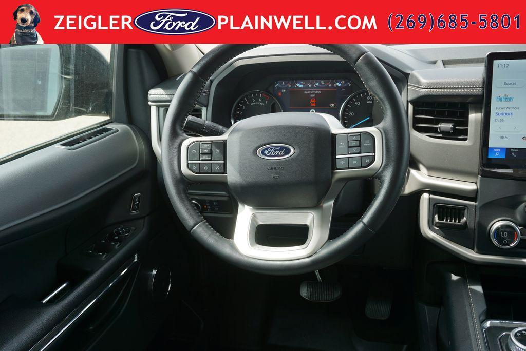 used 2024 Ford Expedition car, priced at $35,454