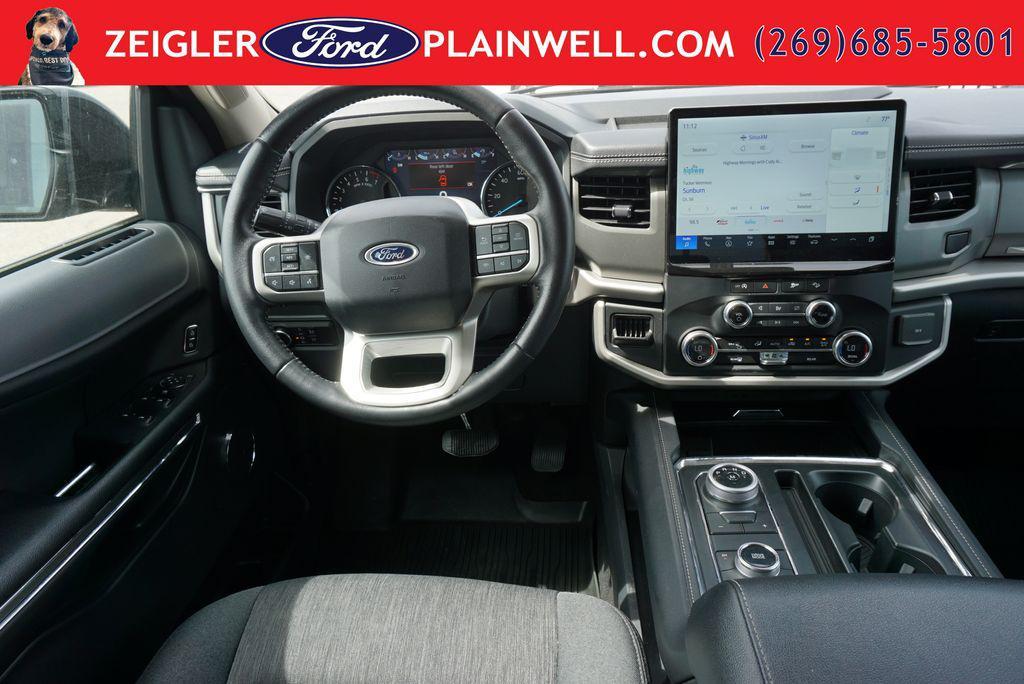 used 2024 Ford Expedition car, priced at $35,454
