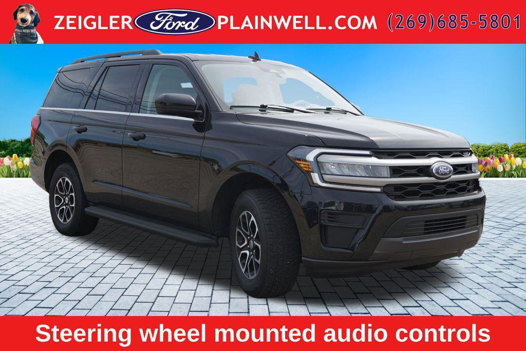 used 2024 Ford Expedition car, priced at $35,454