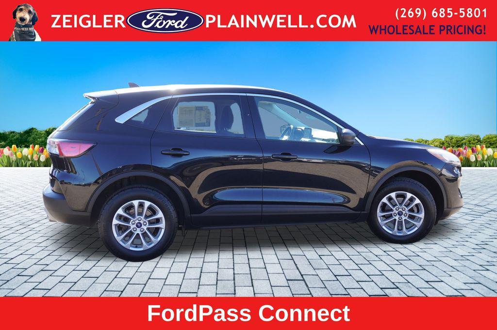 used 2022 Ford Escape car, priced at $16,600