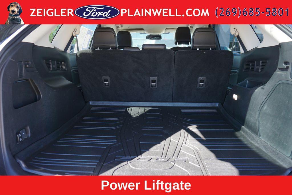 used 2023 Ford Edge car, priced at $24,004