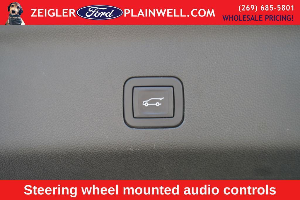 used 2025 Chevrolet Suburban car