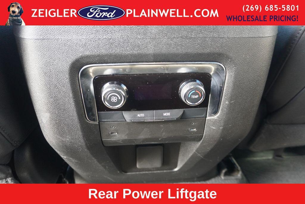 used 2025 Chevrolet Suburban car