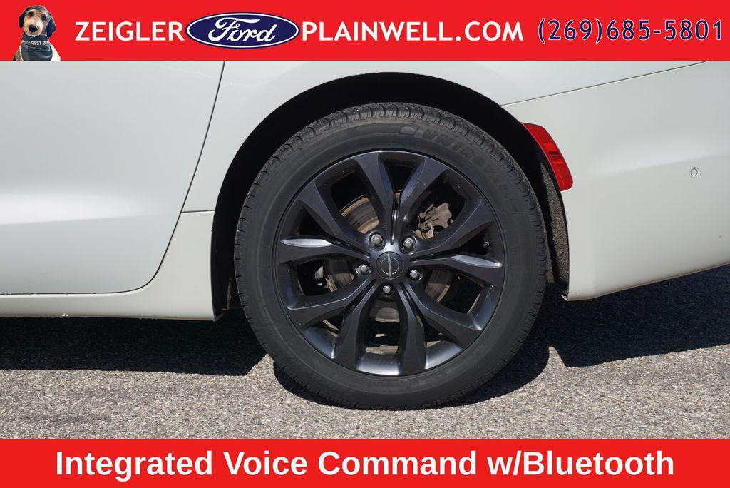 used 2020 Chrysler Pacifica car, priced at $20,674