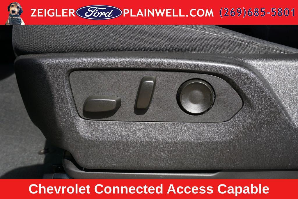 used 2024 Chevrolet Silverado 1500 car, priced at $35,294