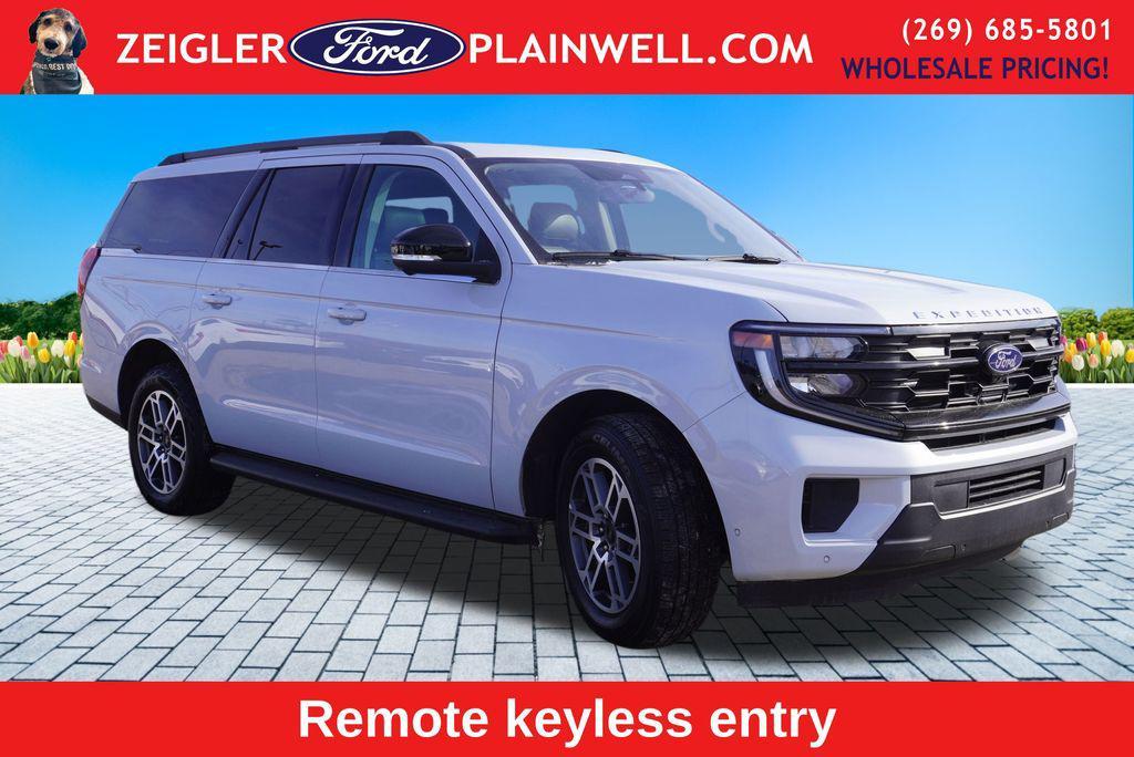 used 2025 Ford Expedition Max car, priced at $58,991