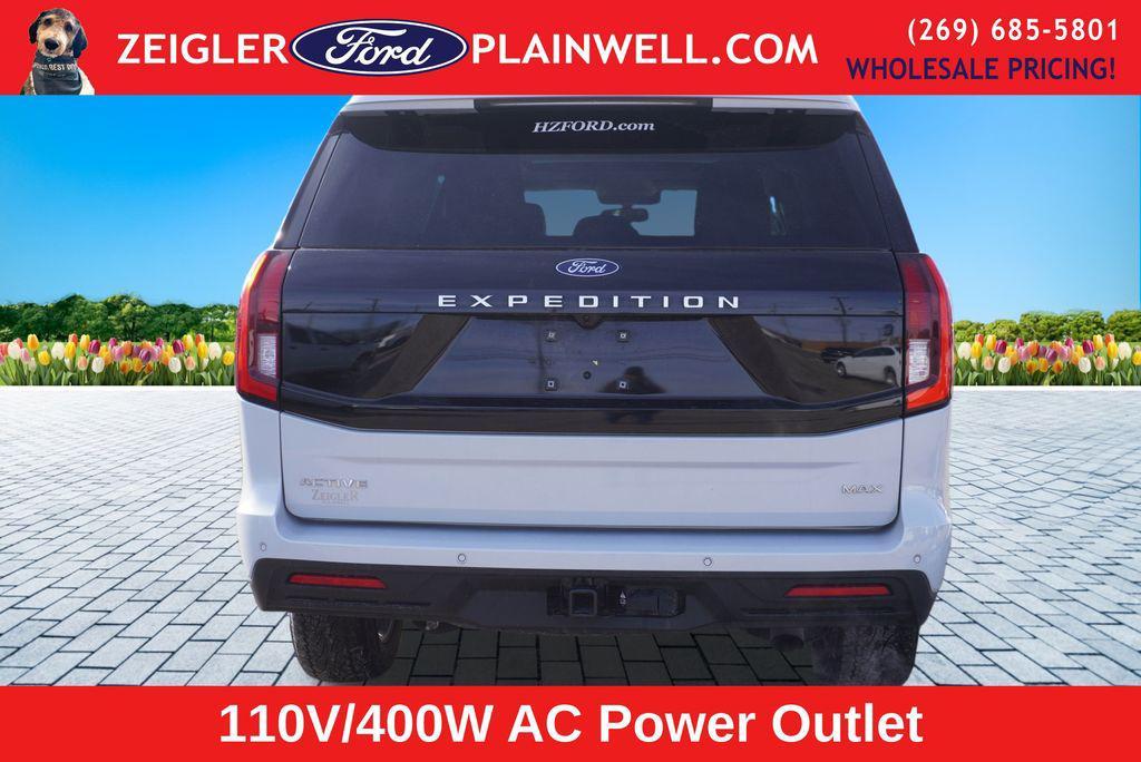 used 2025 Ford Expedition Max car, priced at $58,991