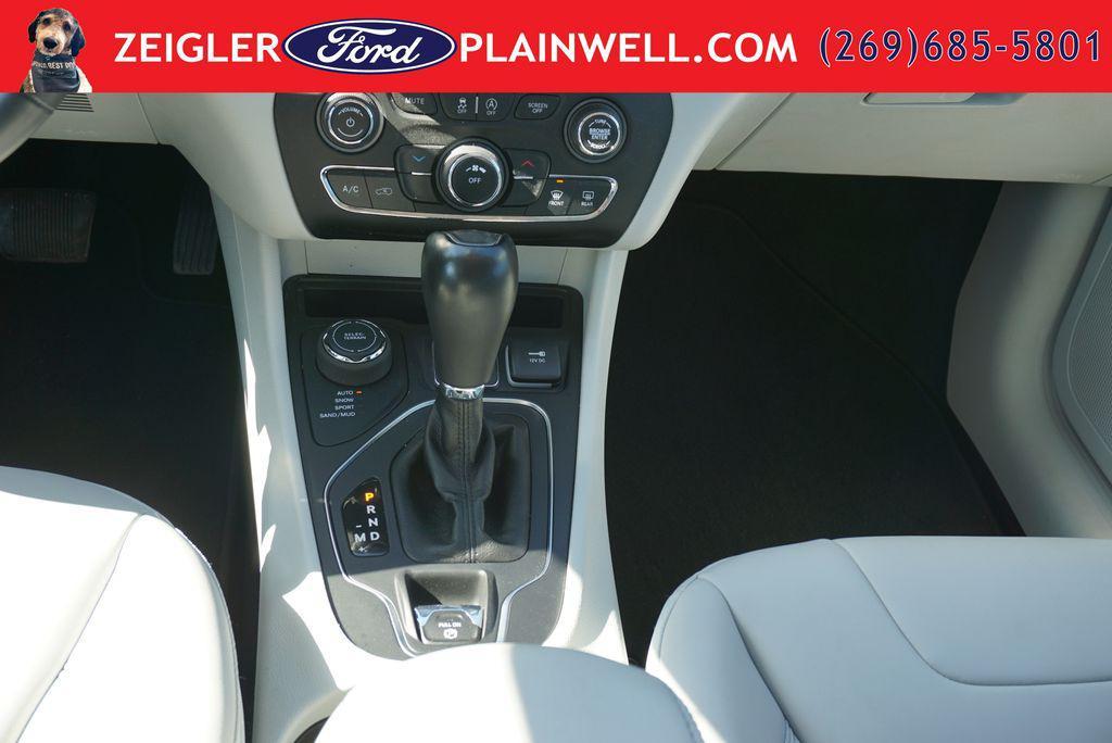 used 2021 Jeep Cherokee car, priced at $18,674