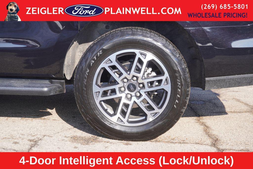 used 2025 Ford Expedition Max car, priced at $58,500