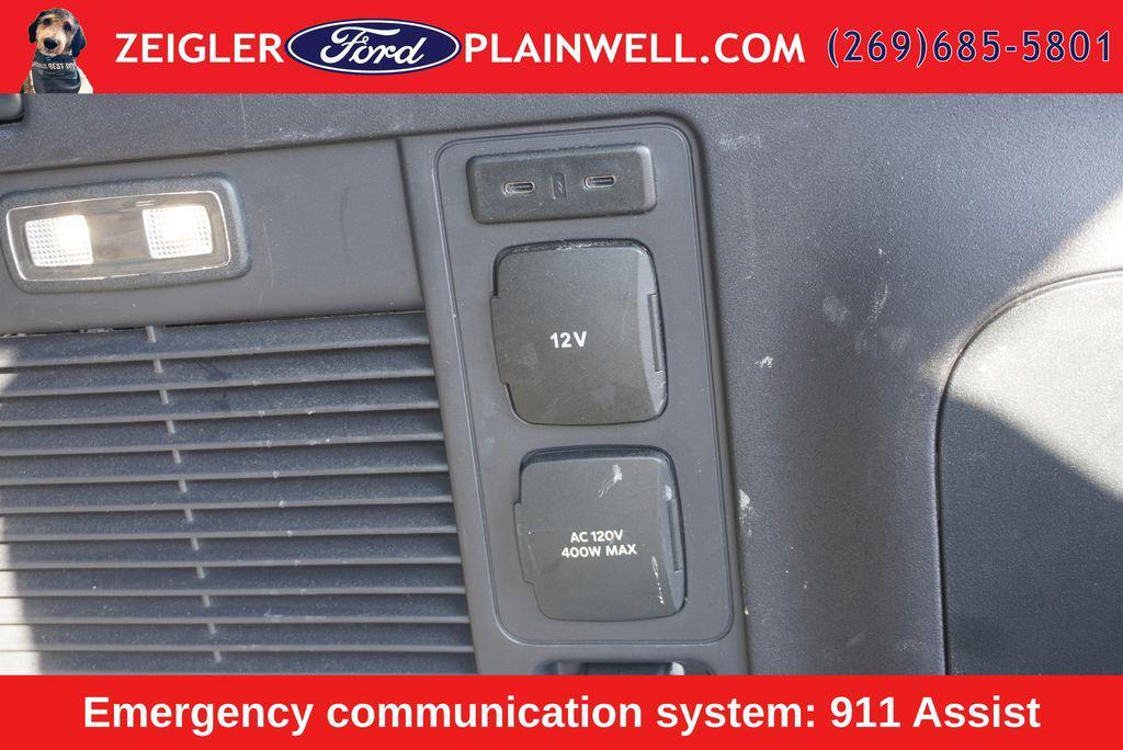 used 2025 Ford Expedition car, priced at $57,459