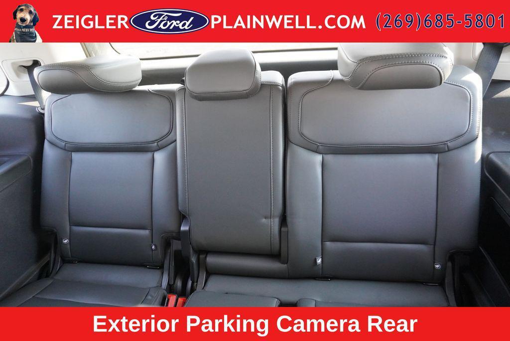used 2025 Ford Expedition car, priced at $57,459