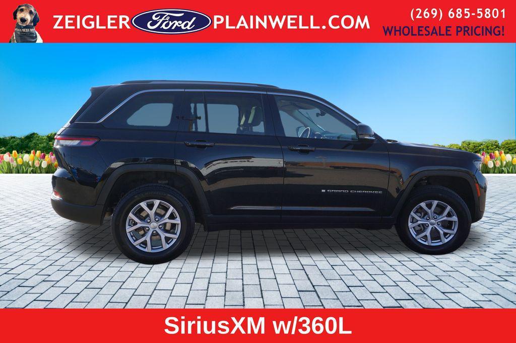 used 2022 Jeep Grand Cherokee car, priced at $19,500