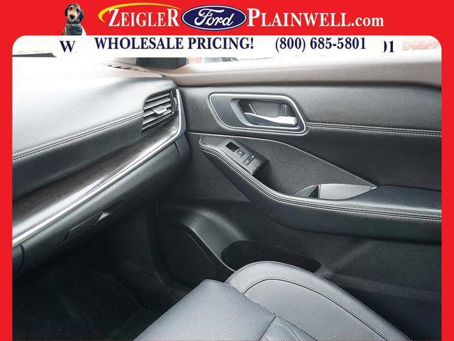 2022 Blue Nissan Rogue