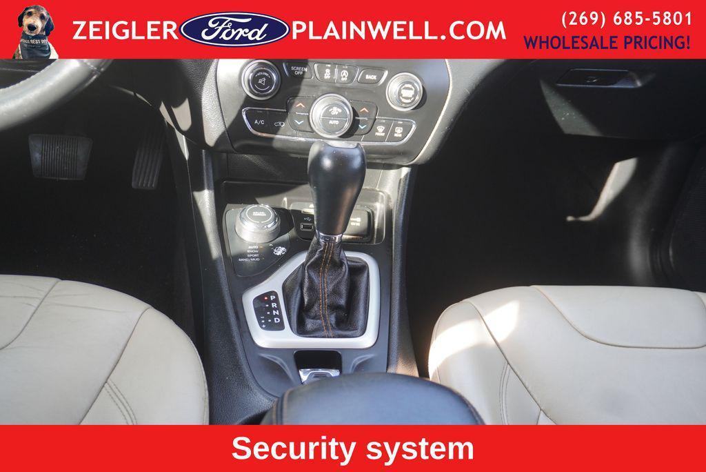 used 2016 Jeep Cherokee car, priced at $10,441