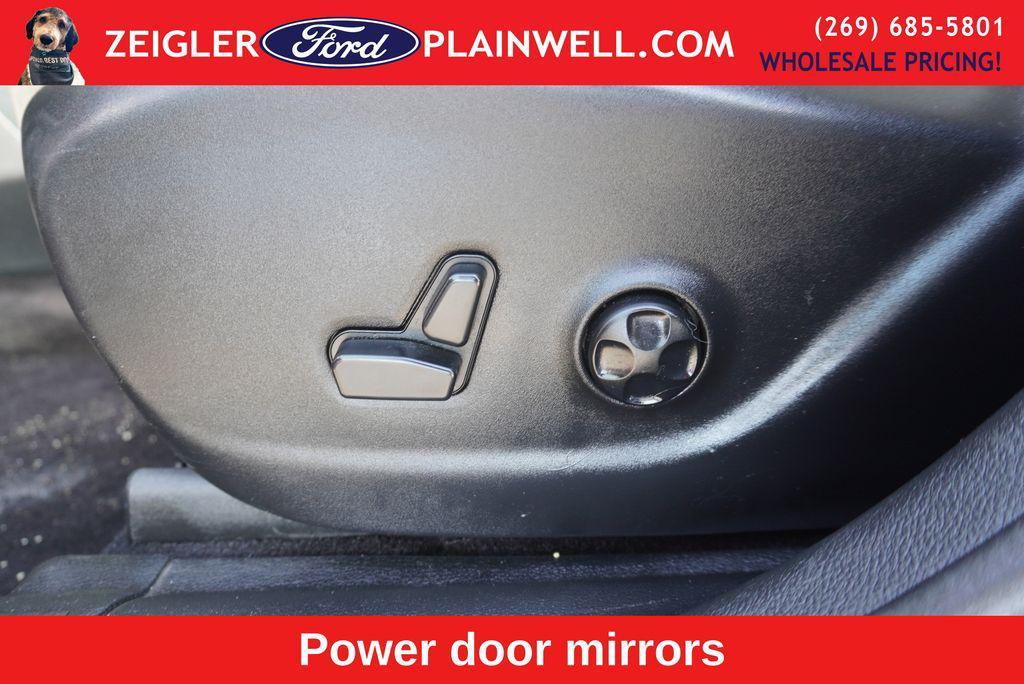 used 2016 Jeep Cherokee car, priced at $10,441