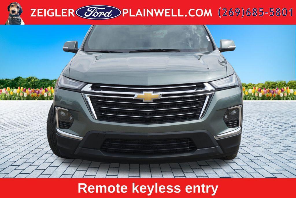 used 2023 Chevrolet Traverse car, priced at $32,074