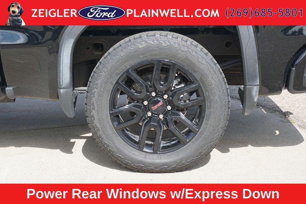used 2025 GMC Sierra 1500 car, priced at $42,074