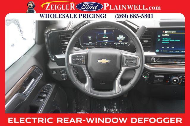 used 2025 Chevrolet Silverado 1500 car, priced at $42,999