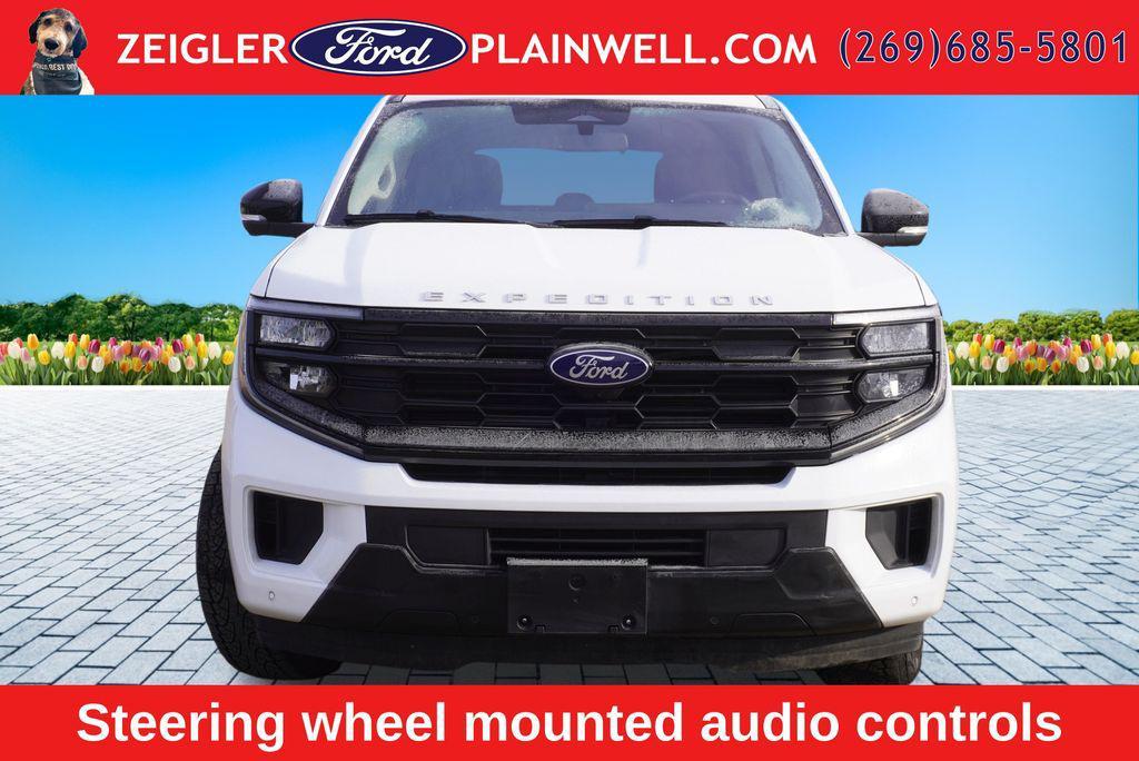 used 2025 Ford Expedition car, priced at $54,604