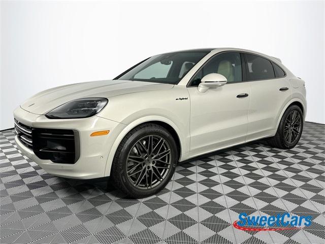used 2025 Porsche Cayenne car, priced at $155,995