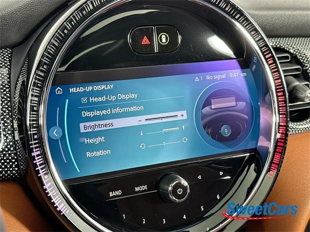 2024 White Metallic MINI Hardtop