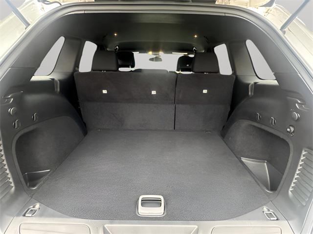 used 2016 Jeep Grand Cherokee car, priced at $14,888