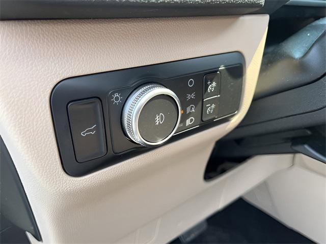 used 2022 Ford Escape car, priced at $21,900