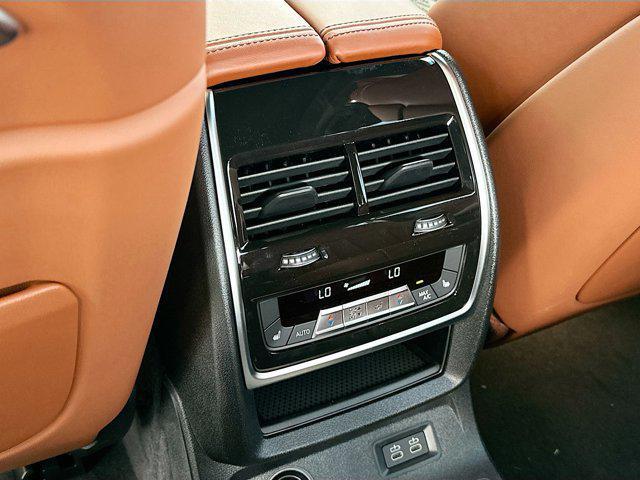 new 2026 BMW X7 car, priced at $102,755