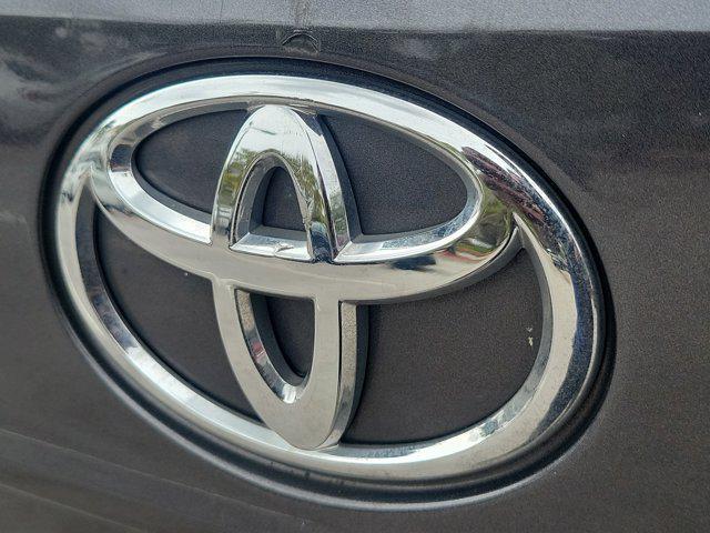 used 2023 Toyota Highlander car, priced at $31,995