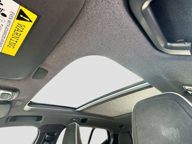 used 2021 Volvo XC40 car, priced at $25,444