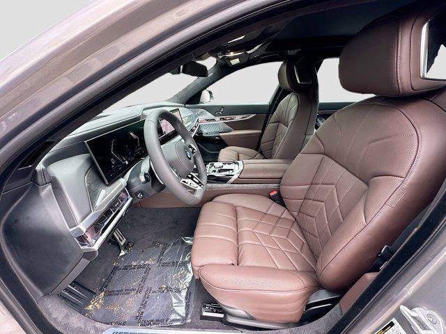 new 2025 BMW 760 car, priced at $135,195