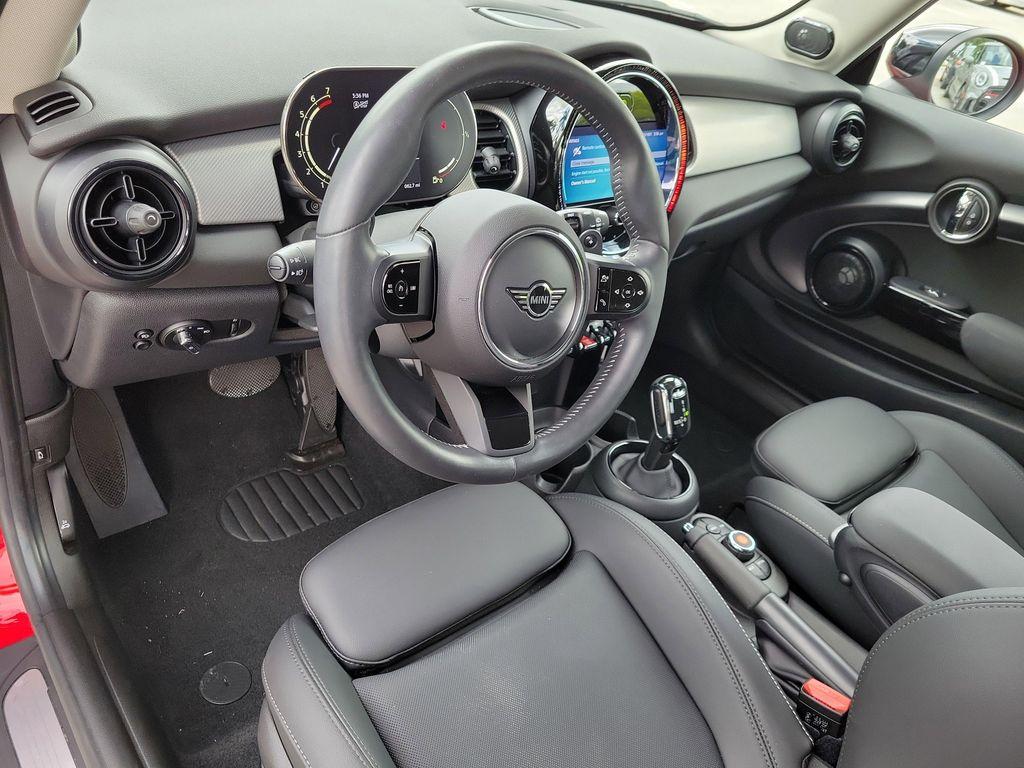 used 2022 MINI Hardtop car, priced at $27,080