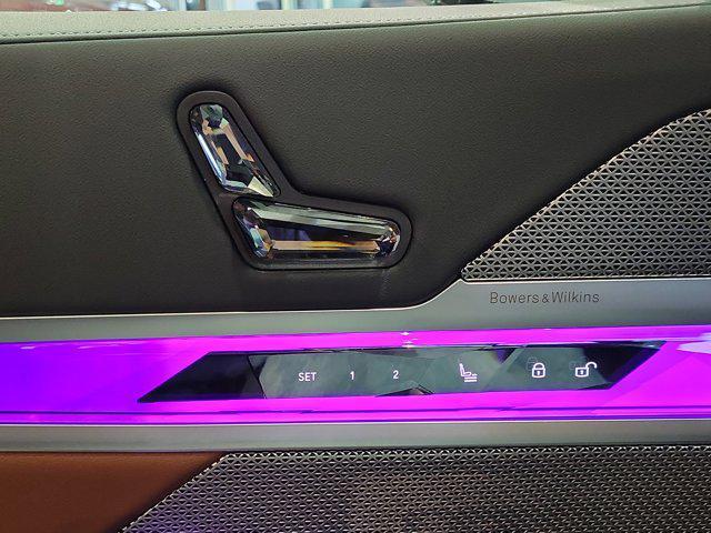 new 2025 BMW i7 car