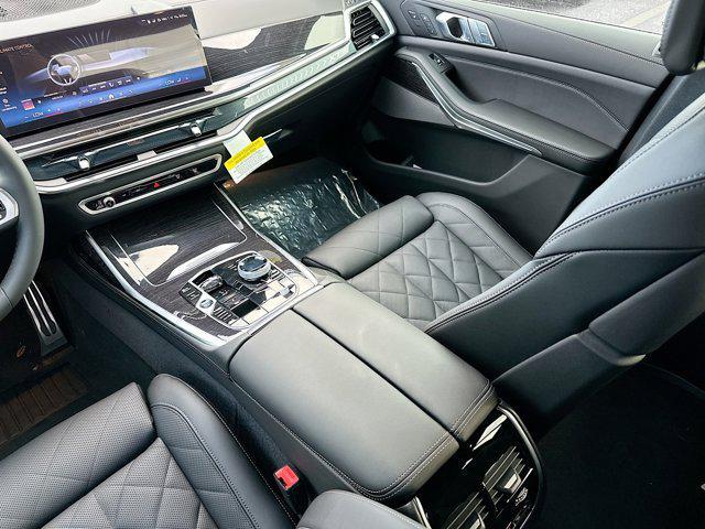 new 2026 BMW X7 car, priced at $102,885