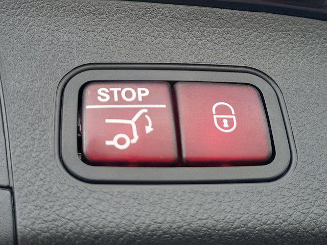 used 2025 Mercedes-Benz GLA 250 car, priced at $32,299