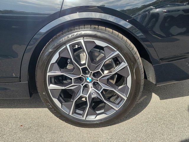 new 2026 BMW X7 car, priced at $102,265