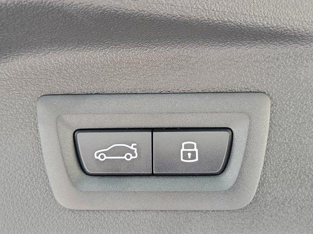 new 2026 BMW X7 car, priced at $102,265