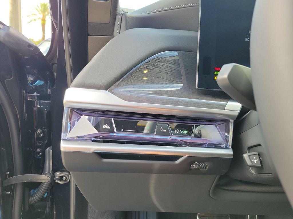 new 2026 BMW 760 car, priced at $142,500