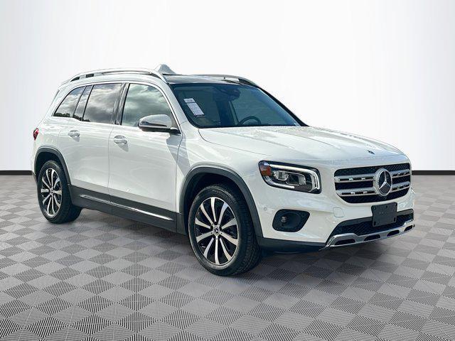 used 2022 Mercedes-Benz GLB 250 car, priced at $27,710