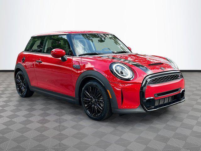 used 2024 MINI Hardtop car, priced at $26,658