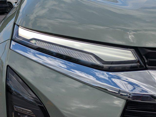 new 2026 Chevrolet Equinox car, priced at $30,495