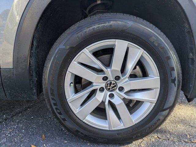 used 2021 Volkswagen Atlas car, priced at $19,999