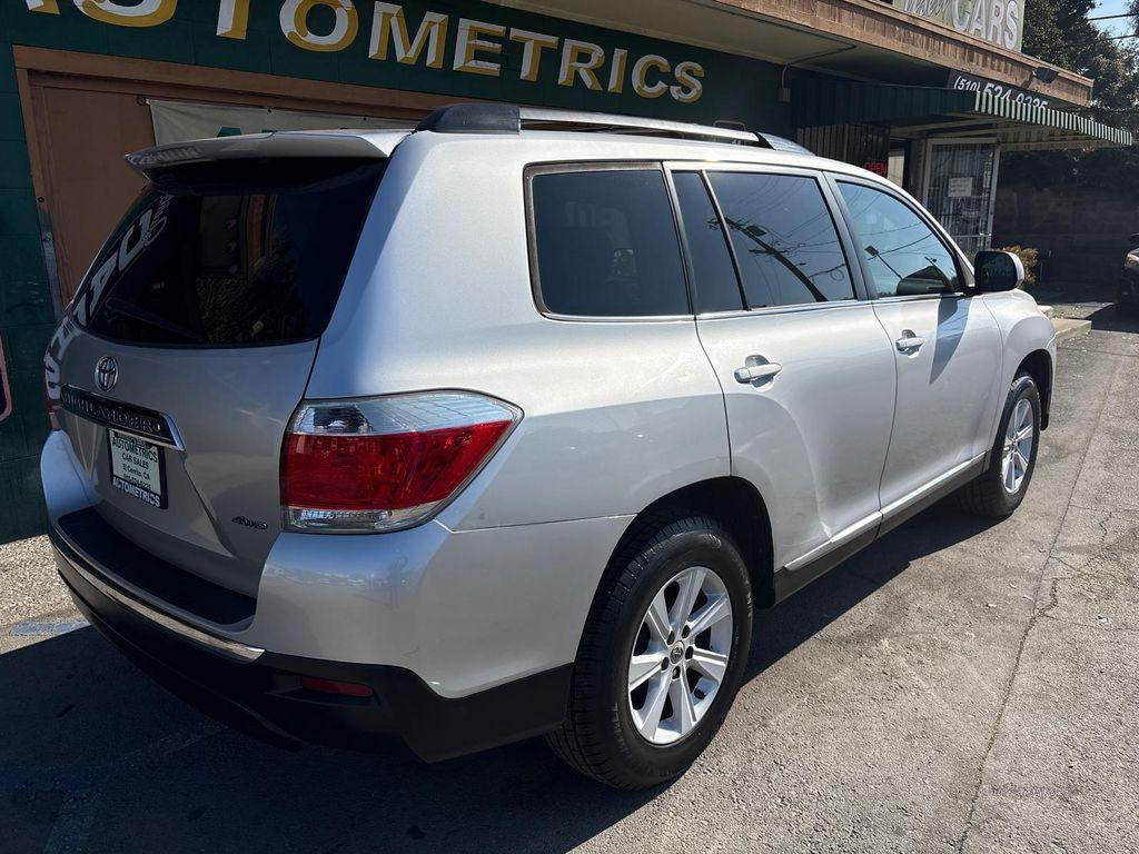 used 2012 Toyota Highlander car, priced at $13,999