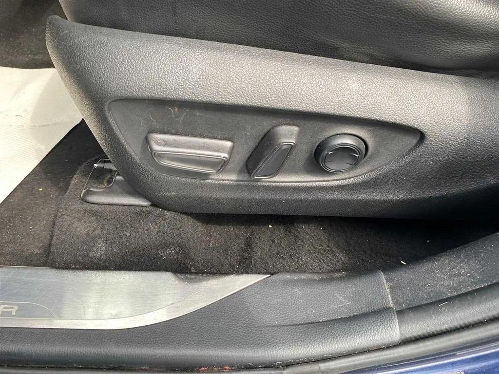used 2020 Toyota Highlander car, priced at $32,549