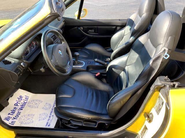 used 2000 BMW Z3 car, priced at $19,999