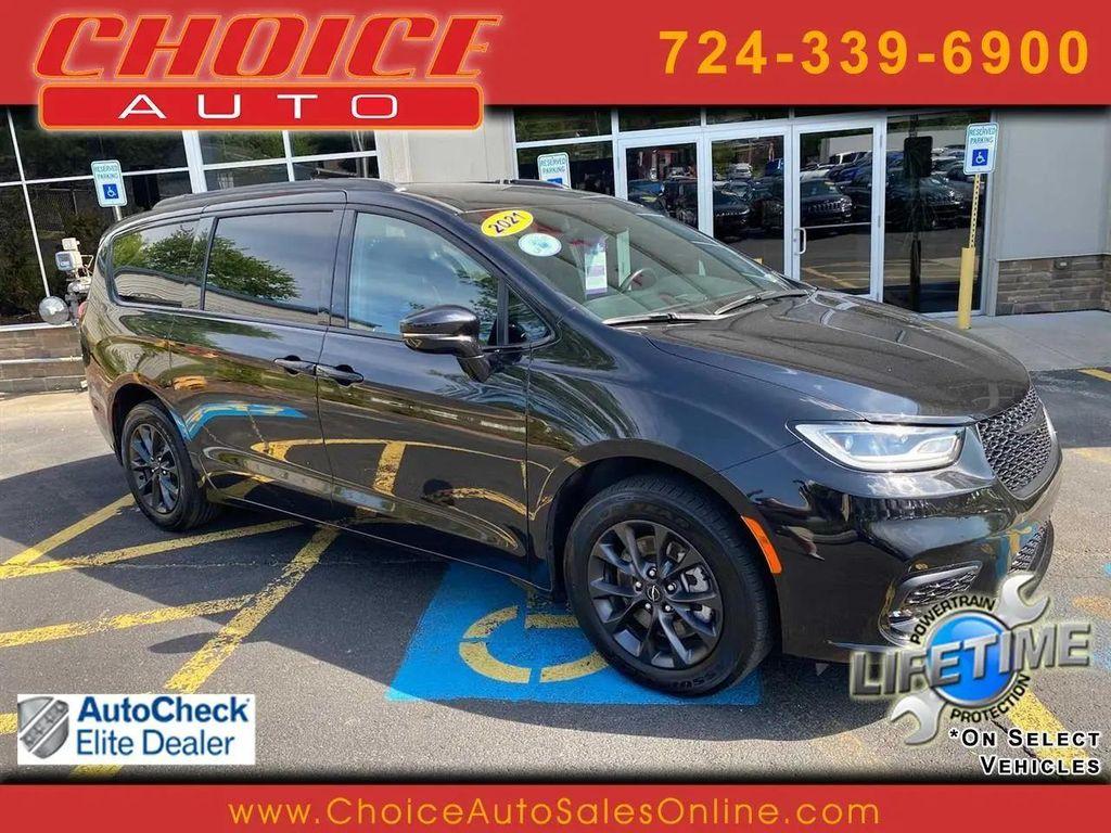 used 2021 Chrysler Pacifica car, priced at $23,912