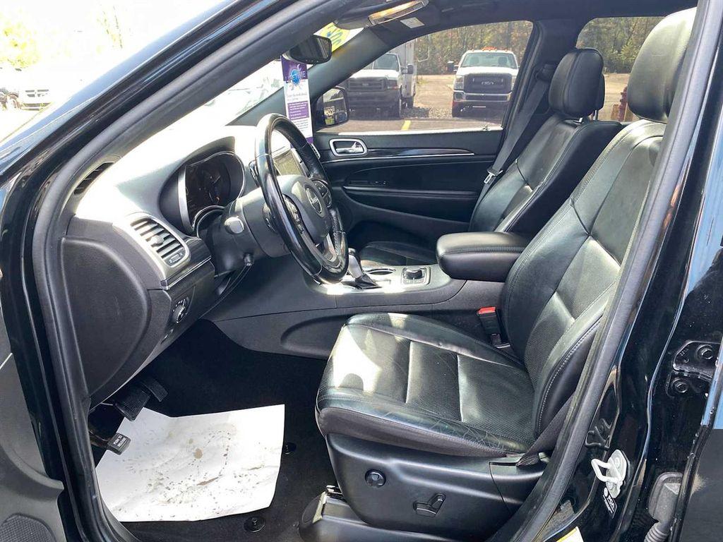 used 2021 Jeep Grand Cherokee car, priced at $21,989