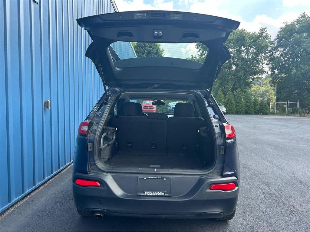 used 2016 Jeep Cherokee car, priced at $11,987